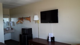 Super 8 by Wyndham Manassas