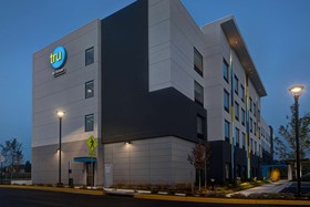 Tru by Hilton Manassa