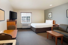 WoodSpring Suites Manassas