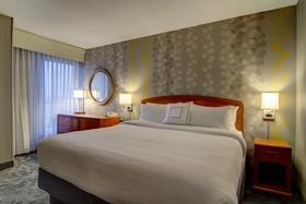 Courtyard by Marriott Tysons Mclean