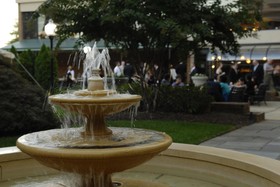 DoubleTree by Hilton McLean Tysons