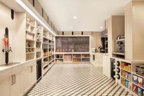 DoubleTree by Hilton McLean Tysons
