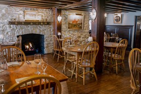 The Red Fox Inn & Tavern