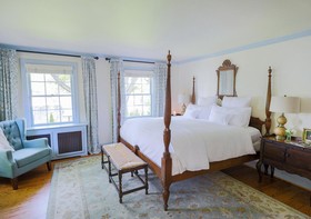 The Red Fox Inn & Tavern