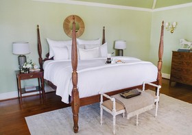The Red Fox Inn & Tavern