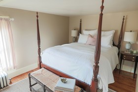 The Red Fox Inn & Tavern