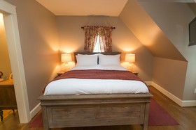 The Red Fox Inn & Tavern