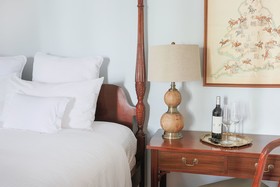 The Red Fox Inn & Tavern