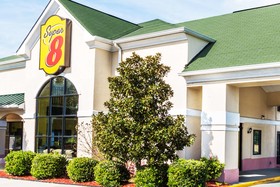 Super 8 by Wyndham Hull Street Midlothian/Richmond Area