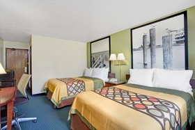 Super 8 by Wyndham Newport News/Jefferson Ave.