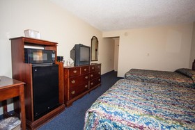 Red Roof Inn & Suites Newport News