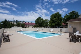 Red Roof Inn & Suites Newport News