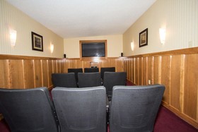 Red Roof Inn & Suites Newport News
