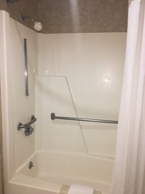 Red Roof Inn & Suites Newport News