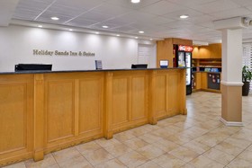 Best Western Plus Holiday Sands Inn & Suites