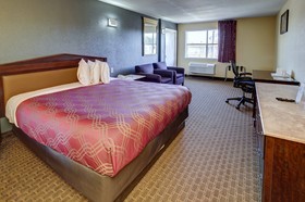 Econo Lodge at Military Circle