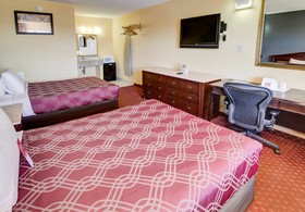 Econo Lodge at Military Circle