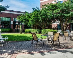 Quality Suites Lake Wright - Norfolk Airport