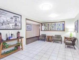 Super 8 by Wyndham Norton VA
