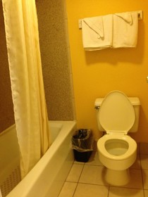 Super 8 by Wyndham Portsmouth Norfolk