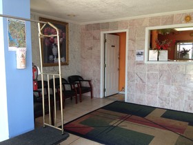 Super 8 by Wyndham Portsmouth Norfolk