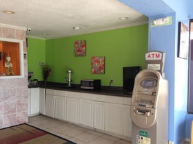 Super 8 by Wyndham Portsmouth Norfolk