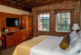 Jackson Park Inn