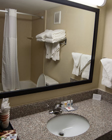 Comfort Inn & Suites Raphine - Lexington Near I-81 And I-64