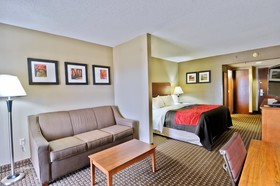 Comfort Inn & Suites Raphine - Lexington Near I-81 And I-64