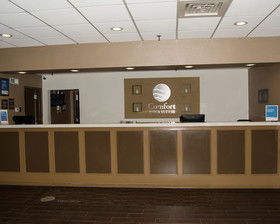 Comfort Inn & Suites Raphine - Lexington Near I-81 And I-64