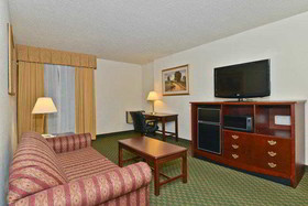 Best Western Plus Governor's Inn