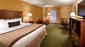 Best Western Plus Governor's Inn