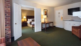 Best Western Plus Governor's Inn