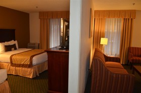 Best Western Plus Governor's Inn