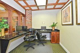 Best Western Plus Governor's Inn