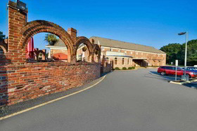 Best Western Plus Governor's Inn