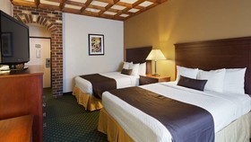Best Western Plus Governor's Inn