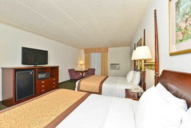 Best Western Plus Governor's Inn