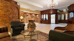 Best Western Plus Governor's Inn