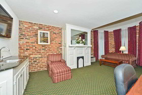 Best Western Plus Governor's Inn