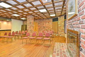 Best Western Plus Governor's Inn