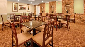 Best Western Plus Governor's Inn