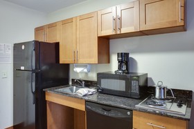 Candlewood Suites Richmond Airport