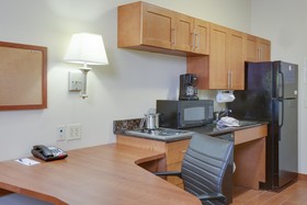 Candlewood Suites Richmond Airport