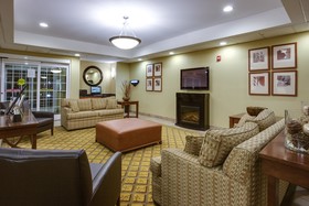 Candlewood Suites Richmond Airport