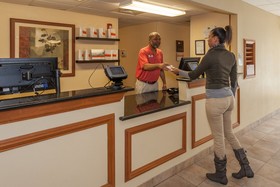 Candlewood Suites Richmond Airport