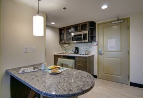 Candlewood Suites Richmond - West Broad