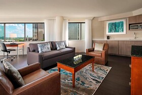 Delta Hotels Richmond Downtown