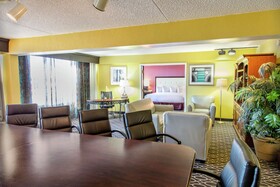 DoubleTree by Hilton Hotel Richmond - Midlothian