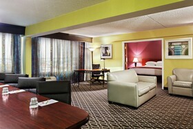 DoubleTree by Hilton Hotel Richmond - Midlothian